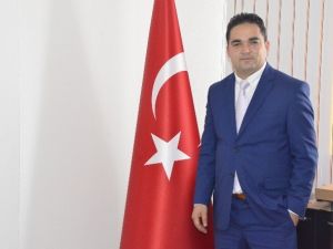 Özdemir: "Performansa Dayalı Ek Ödeme Sistemi Değişmeli"