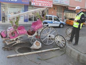 Otomobil Faytona Çarptı: 1 Yaralı