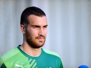 Harun Tekin Milli Takıma Göz Kırpıyor