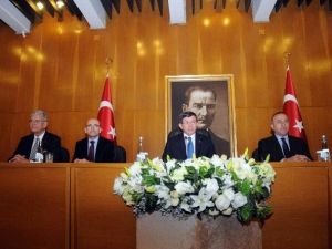 Davutoğlu: “Meclis’in İtibarını Korumak Hepimizin Meselesi”