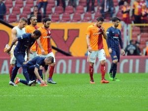 Galatasaray Kurtarıcısını Arıyor
