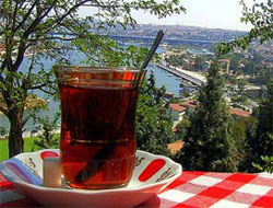 Çayı Sıcak Yudumlamadan Okuyun