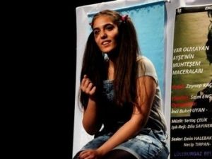 Var Olmayan Ayşe’nin Muhteşem Maceraları Oyunu Sahnelendi