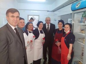 Kadın Çalışanlara Karanfil