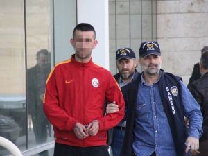 Bıçakla Yaralamaya Adli Kontrol