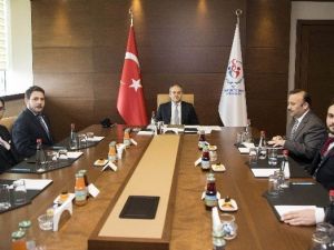 Bakan Çağatay Kılıç, Genç İslam Dünyası Stk’lar Birliği Yönetimini Kabul Etti