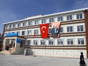 Bakan Kılıç Dedesinin Adını Taşıyan Okulu Hizmete Açtı