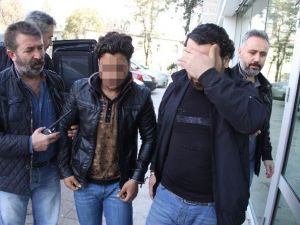 Samsun’da 4 Iraklı Gasp Suçundan Gözaltına Alındı