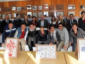 Meslek Lisesi Öğrencilerinden ‘Zanaattan Sanata’ Sergisi