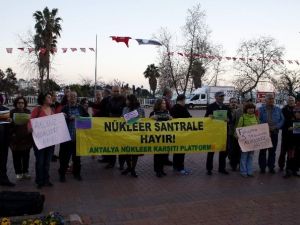 Antalya’da Çevrecilerden Nükleer Karşıtı Eylem