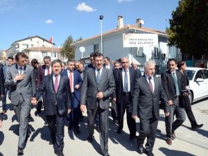 Bakan Tüfenkci: "Güvenlik Güçlerimiz Terörle Hassas Bir Şekilde Mücadele Ediyor"