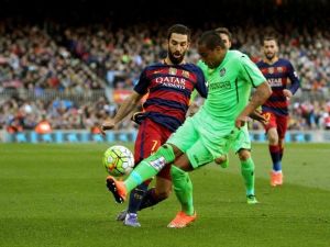 Arda Turan’dan Rövaşata