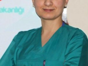 Uzmanlar Meme Kanseri İçin Uyarıyor