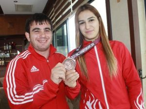Buse, Gözünü Rio Olimpiyatlarına Çevirdi