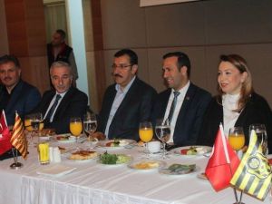 Alima Yeni Malatyaspor İçin Düzenlenen Sms Kampanyasının Tanıtımı Yapıldı
