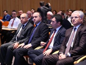Tim İle Borsa İstanbul, İhracatçıyı Kur Riskine Karşı Bilgilendirdi