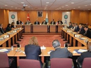 Ulcay: “Yeni Mezunların Hemen Sektörü Kurtarması Bekleniyor”
