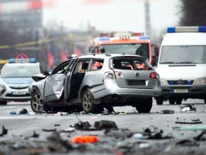 Berlin’de Bomba Yüklü Araç Patladı