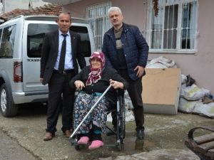 Kezban Nineye Tekerlekli Sandalye