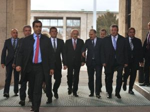Kılıçdaroğlu, Meclis Başkanı Kahraman’ı Ziyaret Etti