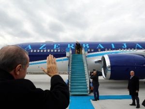 Cumhurbaşkanı Erdoğan’dan Aliyev’in Jestine Jestle Karşılık