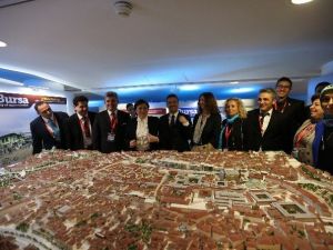 Cannes’te Bursa Rüzgarı Esiyor