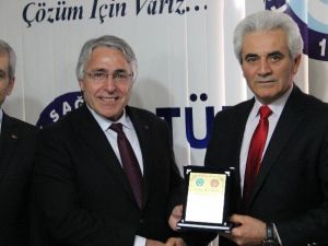 Yılın Doktoru Mehmet Sel Başarısının Sırrını Açıkladı