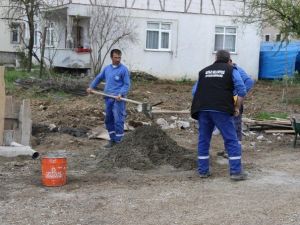 Akyazı’da Alt Yapı Çalışmaları Devam Ediyor