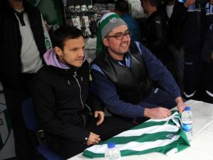 Pablo Batalla, Bursastore Tır’ında İmza Dağıttı