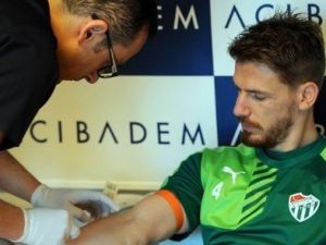 Serdar Aziz’de Milli Takım Belirsizliği