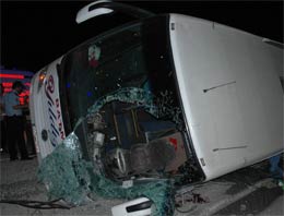 Samsun'da yolcu otobüsü devrildi 11 yaralı