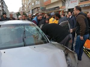 Direksiyon Başında Kalp Krizi Geçiren Sürücü Kaza Yaptı