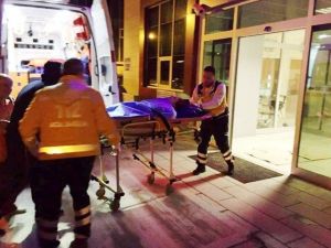 Tartıştığı Eşini Bıçakladı