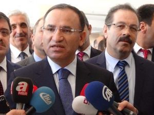 Bozdağ: “Dokunulmazlıkların Kaldırılması Konusunda Muhalefet İpe Un Seriyor”