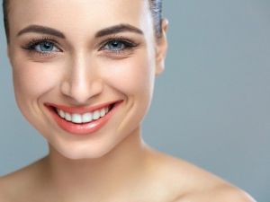 Yüzünüzü Gençleştirirken Eliniz Yaşlı Kalmasın