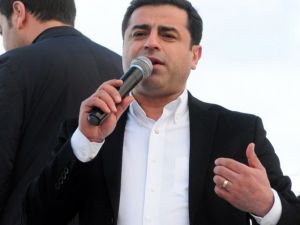 Demirtaş İstiklal Saldırısını Kınadı