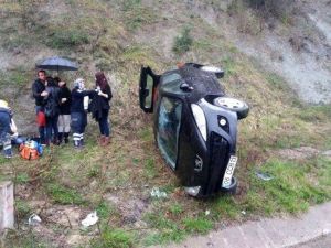 Otomobil Takla Attı: 5 Yaralı