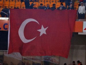 Beşiktaşlı Taraftarlardan Teröre Tepki