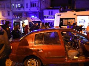 Sinop’ta Trafik Kazası: 2 Yaralı