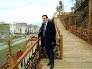 ’Ahşap Yürüyüş Yolu’ İlgi Çekiyor