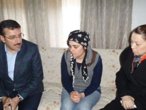 Bakan Tüfenkci, Malatya’da Şehit Ailelerini Ziyaret Etti