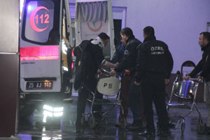 Erzurum’da Polisleri Taşıyan Midibüs Yan Yattı: 18 Polis Yaralı