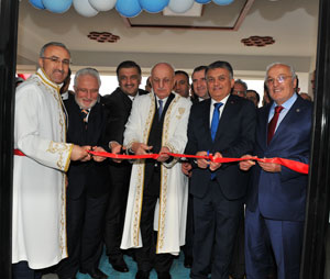 TBMM Başkanı Kahraman, S.Kemal Sandıkçı Kütüphanesi’nin Açılışını Gerçekleştirdi