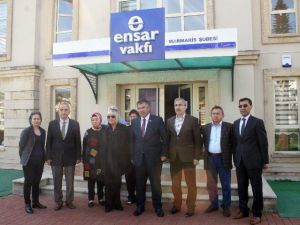 Ak Parti’li Öztürk: “Kızımı Ensar Vakfı’na Göndermeye Devam Edeceğim”