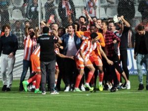 Adanaspor’da Galibiyete "İzin" Hediyesi
