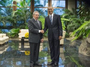 Obama, Küba Devlet Başkanı Raul Castro İle Görüştü