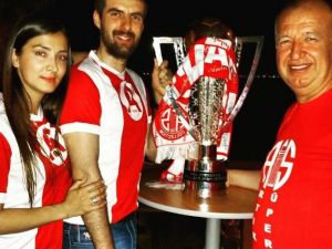 Dünyaca Ünlü Yıldızlar Bu Düğünde Buluşacak