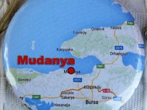Emekli Öğretmen Mudanya Sevdasını Magnetlere İşliyor