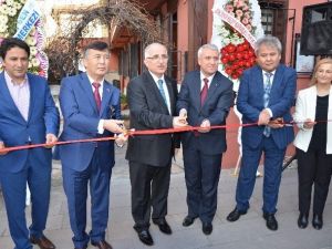 Anadolu Üniversitesi’nde Türk Dünyası Araştırma Merkezi Açıldı
