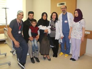 Anne Karnında Teşhisle Hayata Tutundu